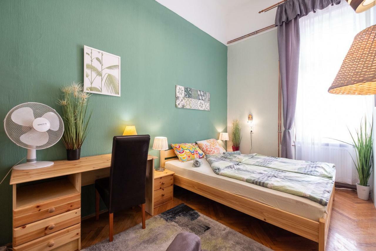 Pesto Hostel Budapeszt Zewnętrze zdjęcie