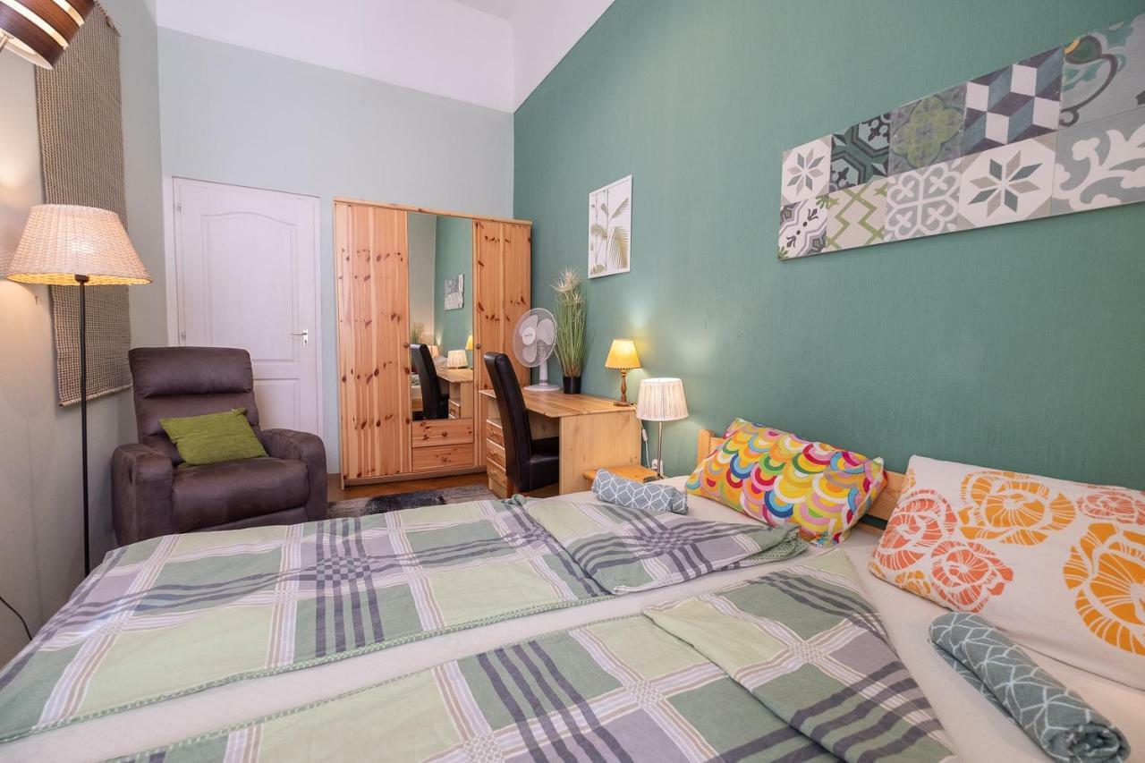 Pesto Hostel Budapeszt Zewnętrze zdjęcie